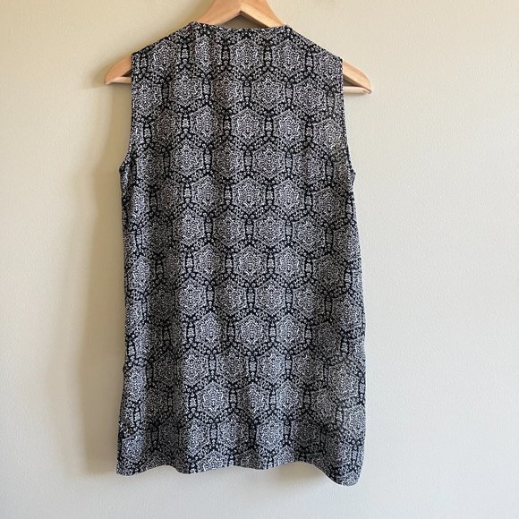 BCBG‎ Max Azria Meaghan Drape Front Patterned Tank Top Womens Size XS Blouse - Picture 7 of 7